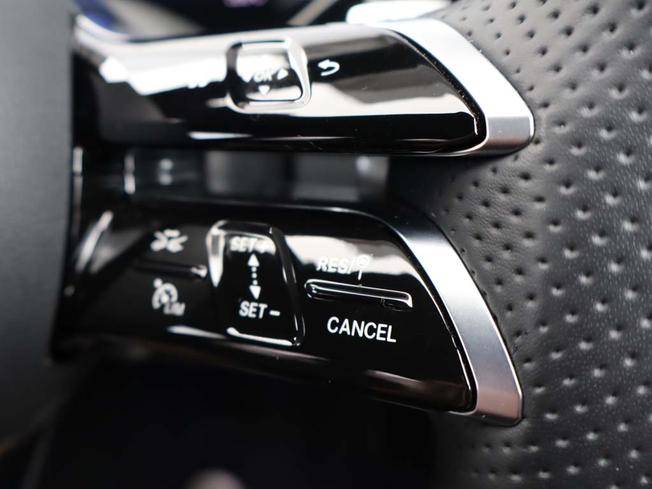 MERCEDES-BENZ C Class Photo 32