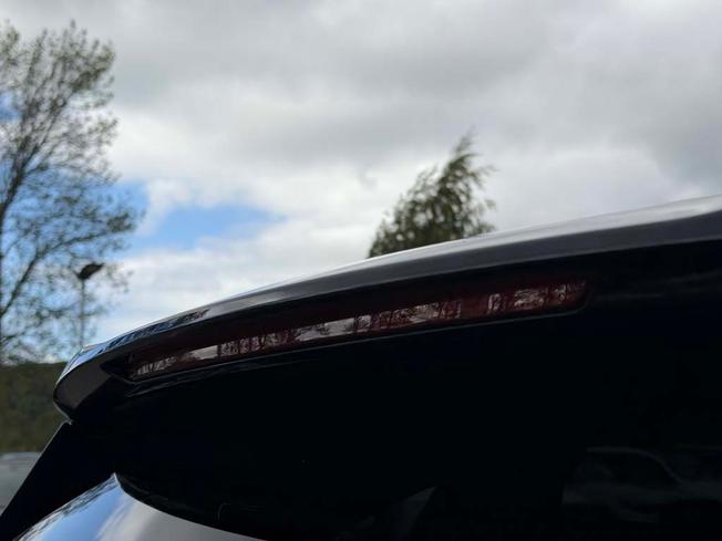 Mercedes-Benz GLC Photo 18