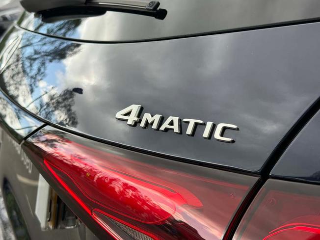 Mercedes-Benz GLC Photo 21