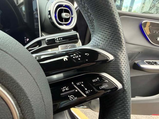 Mercedes-Benz GLC Photo 30