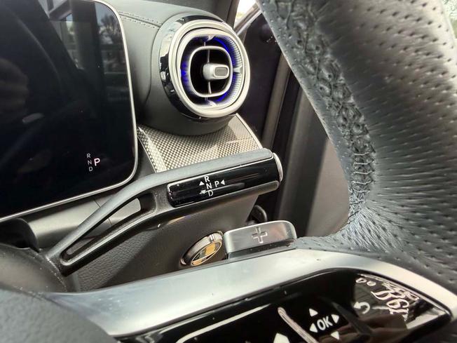 Mercedes-Benz GLC Photo 31