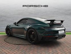 Porsche 911 Photo 2