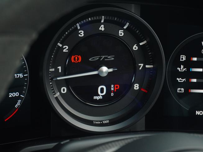 Porsche 911 Photo 21