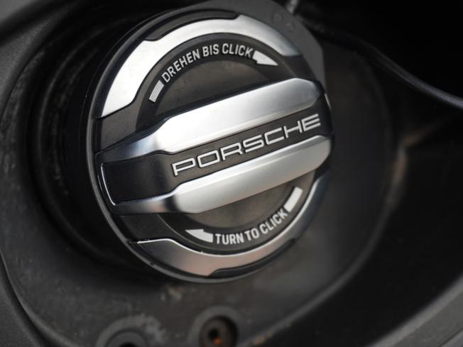 Porsche 911 Photo 47