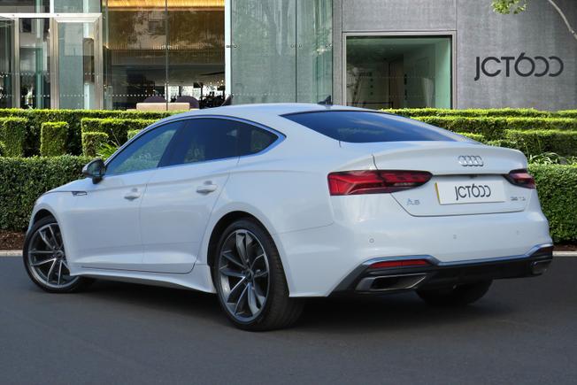 AUDI A5 Photo 2