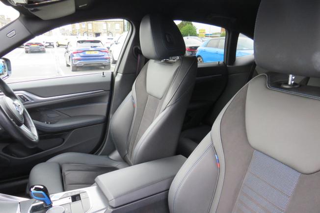 BMW I4 Photo 13