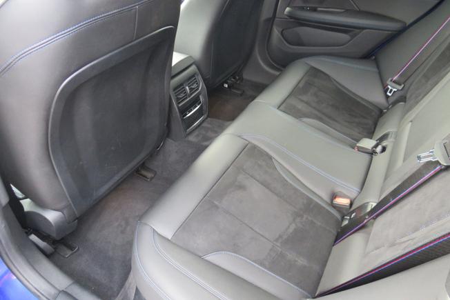 BMW I4 Photo 15