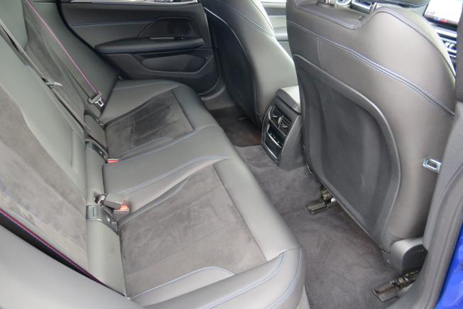 BMW I4 Photo 18