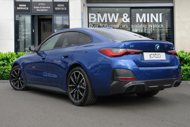 BMW I4 Photo 2