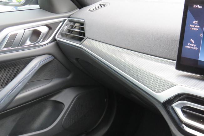 BMW I4 Photo 28