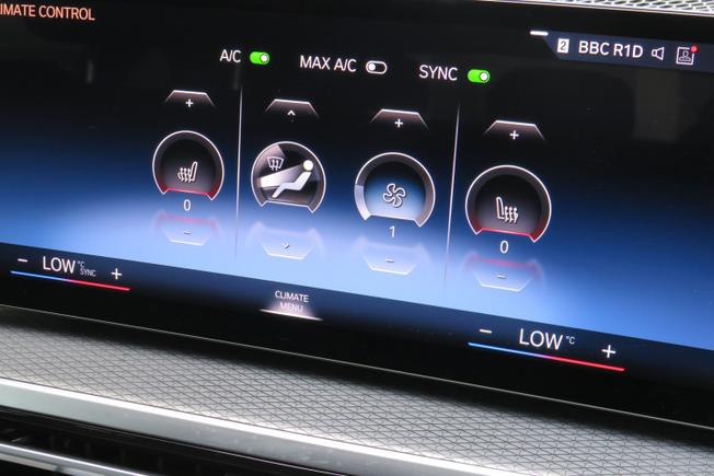 BMW I4 Photo 34