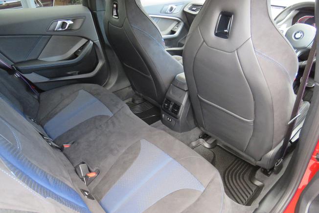 BMW 1 Series Photo 38