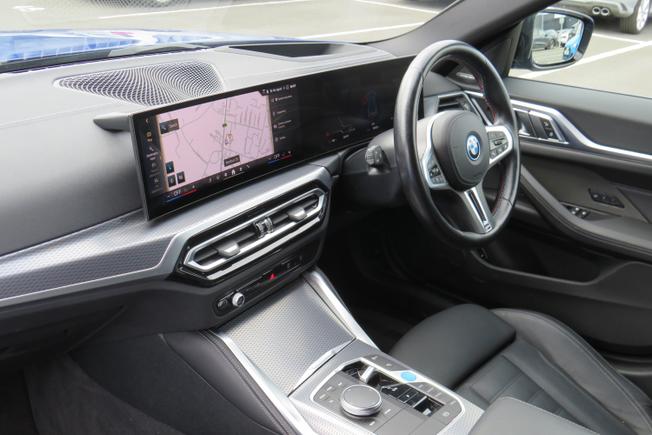 BMW I4 Photo 15