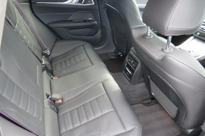 BMW I4 Photo 21