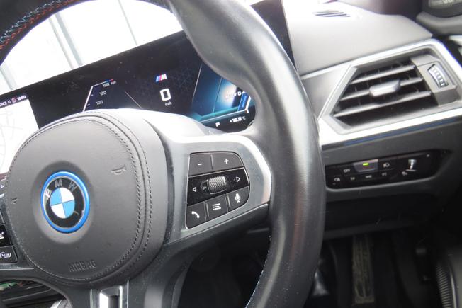 BMW I4 Photo 26