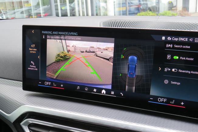 BMW I4 Photo 31