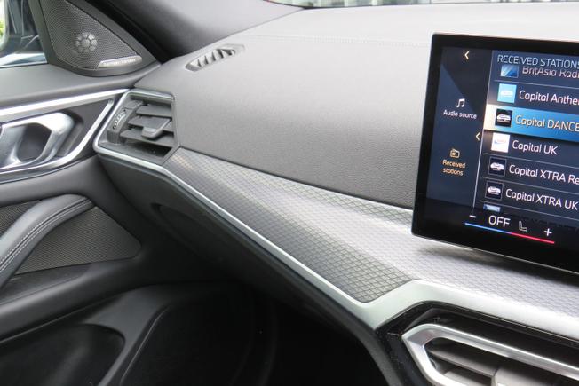 BMW I4 Photo 33