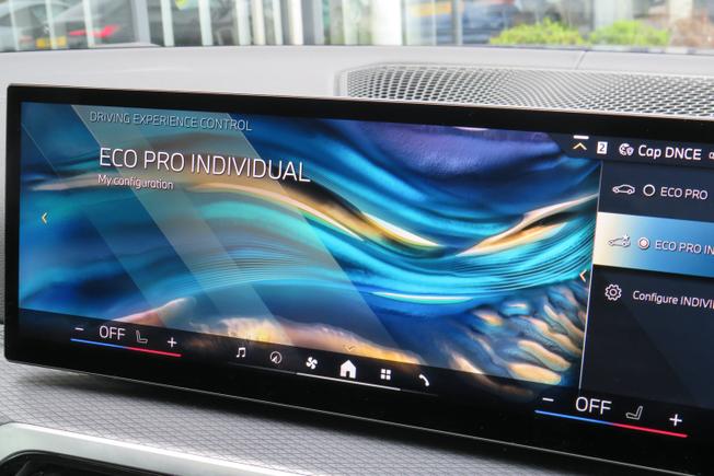 BMW I4 Photo 36