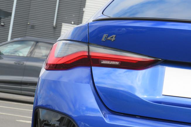 BMW I4 Photo 41