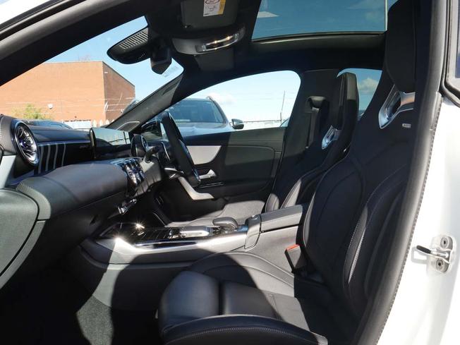 MERCEDES-BENZ Cla Class Photo 3