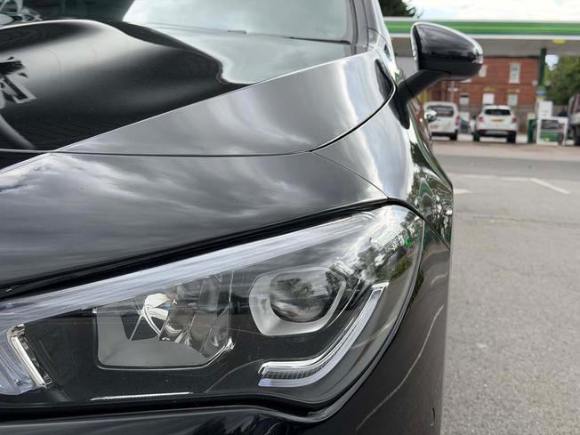 MERCEDES-BENZ Cla Class Photo 12