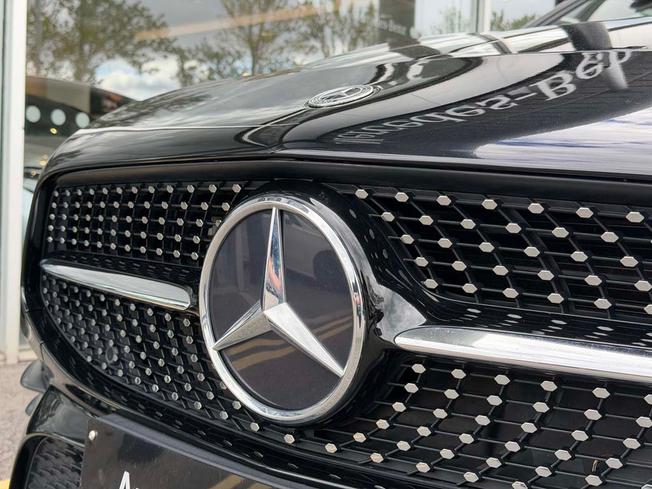 MERCEDES-BENZ Cla Class Photo 13