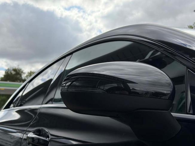 MERCEDES-BENZ Cla Class Photo 14