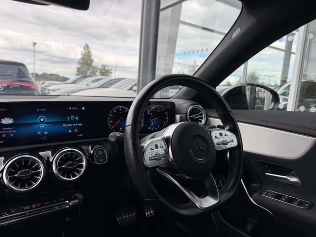 MERCEDES-BENZ Cla Class Photo 39
