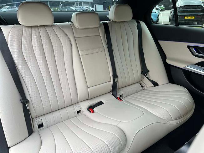 MERCEDES-BENZ E Class Photo 46