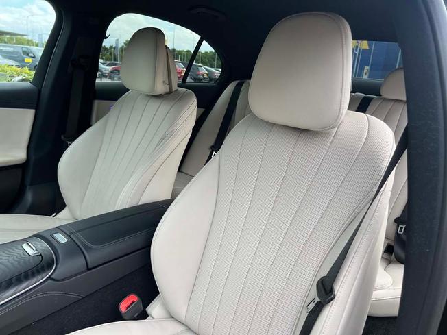 MERCEDES-BENZ E Class Photo 48