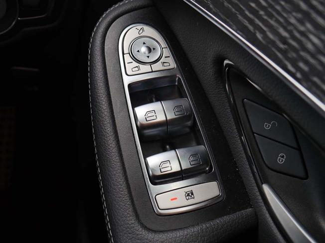 MERCEDES-BENZ Glc Photo 17