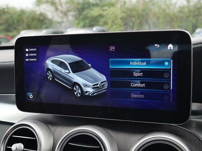 MERCEDES-BENZ Glc Photo 29