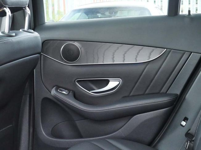 Mercedes-Benz Glc Photo 36