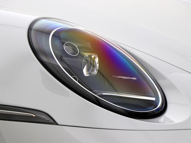 Porsche 911 Photo 13