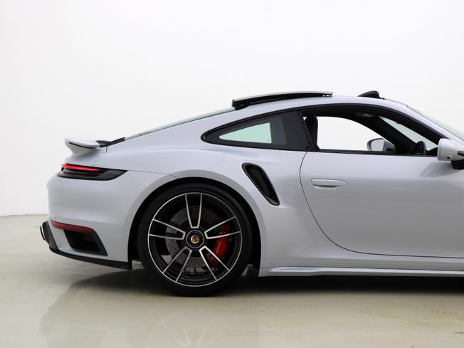 Porsche 911 Photo 18