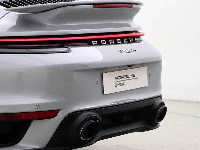 Porsche 911 Photo 23