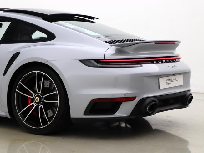 Porsche 911 Photo 24