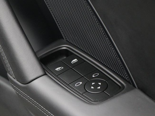 Porsche 911 Photo 35
