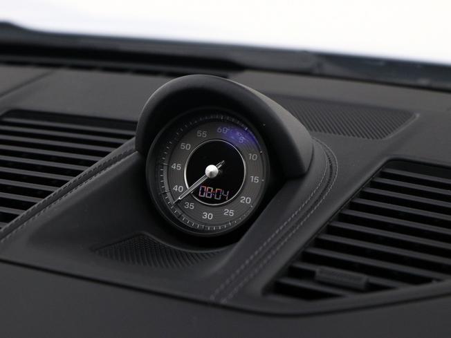 Porsche 911 Photo 38
