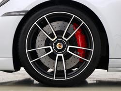 Porsche 911 Photo 4