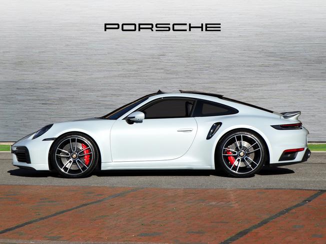 Porsche 911 Photo 6