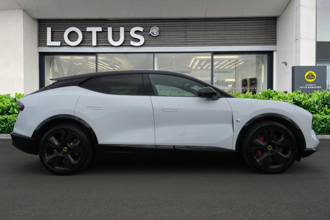 LOTUS Eletre Photo 10