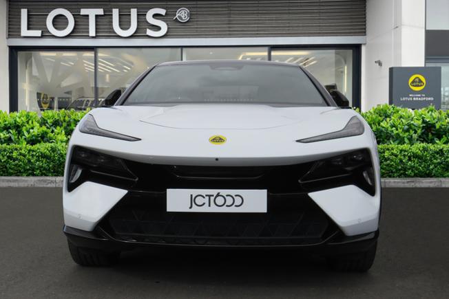 LOTUS Eletre Photo 5