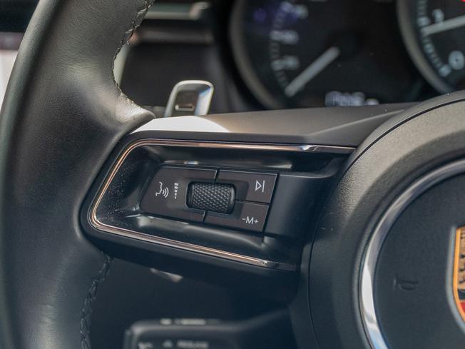 PORSCHE Macan Photo 18