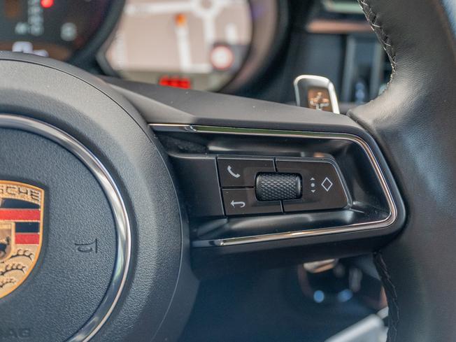 PORSCHE Macan Photo 19