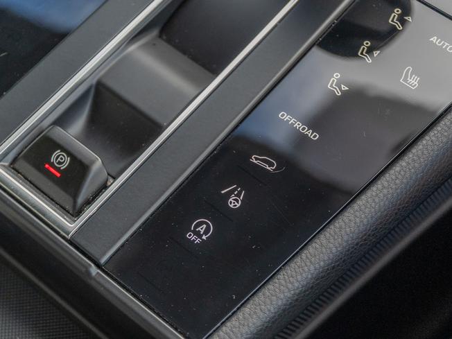 PORSCHE Macan Photo 25