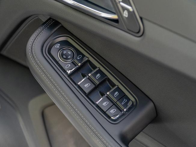 PORSCHE Macan Photo 29