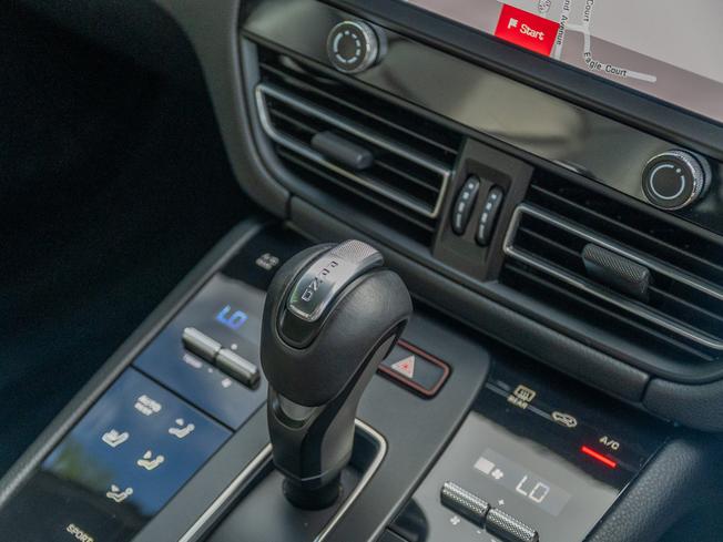PORSCHE Macan Photo 31