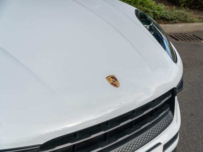 PORSCHE Macan Photo 32