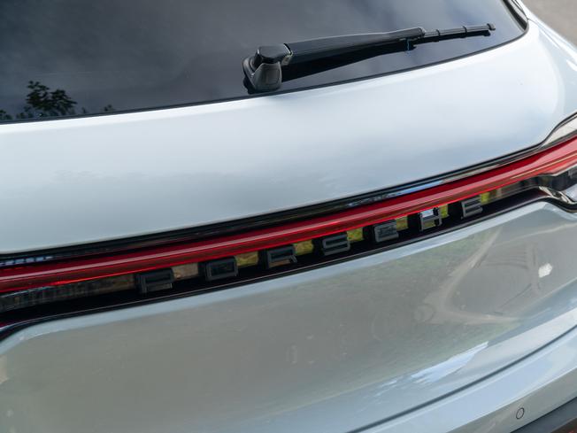 PORSCHE Macan Photo 40